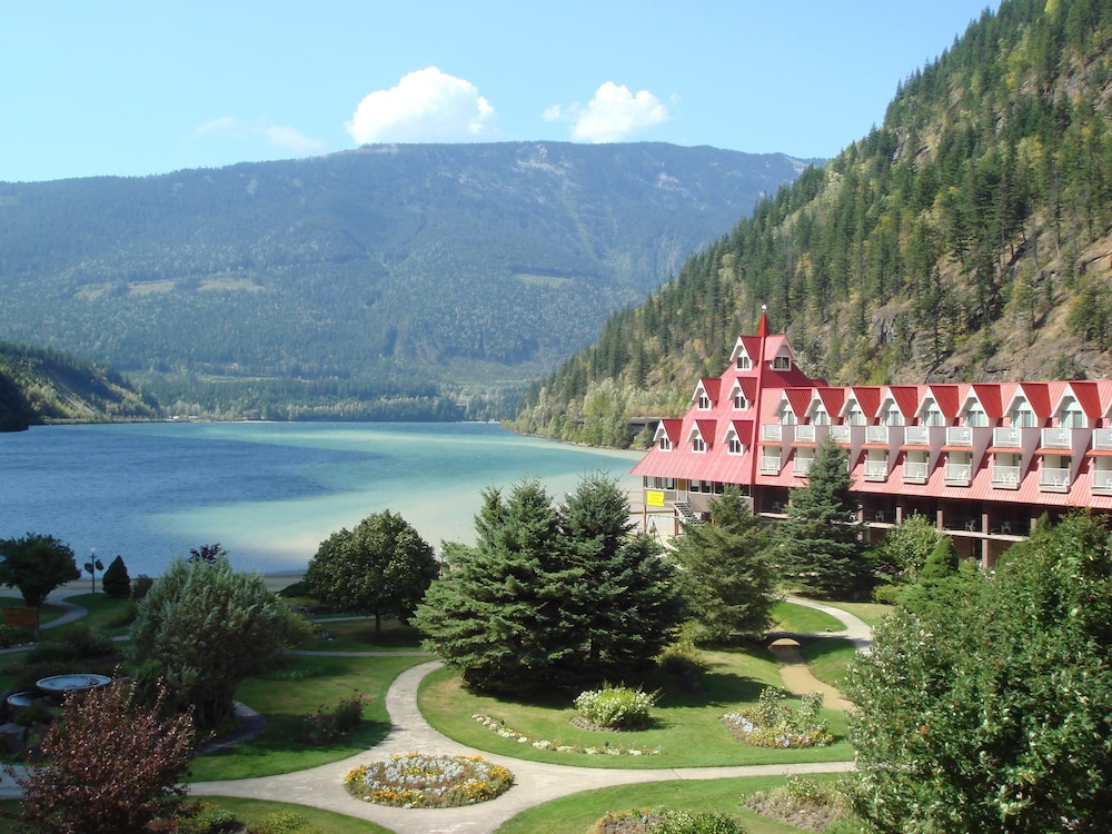 Three Valley Lake Chateau 50/60
