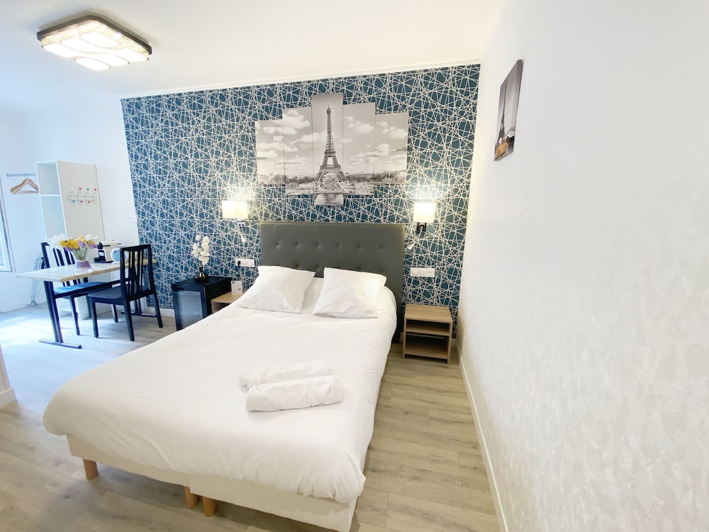 Hotel Aviatic 33/69