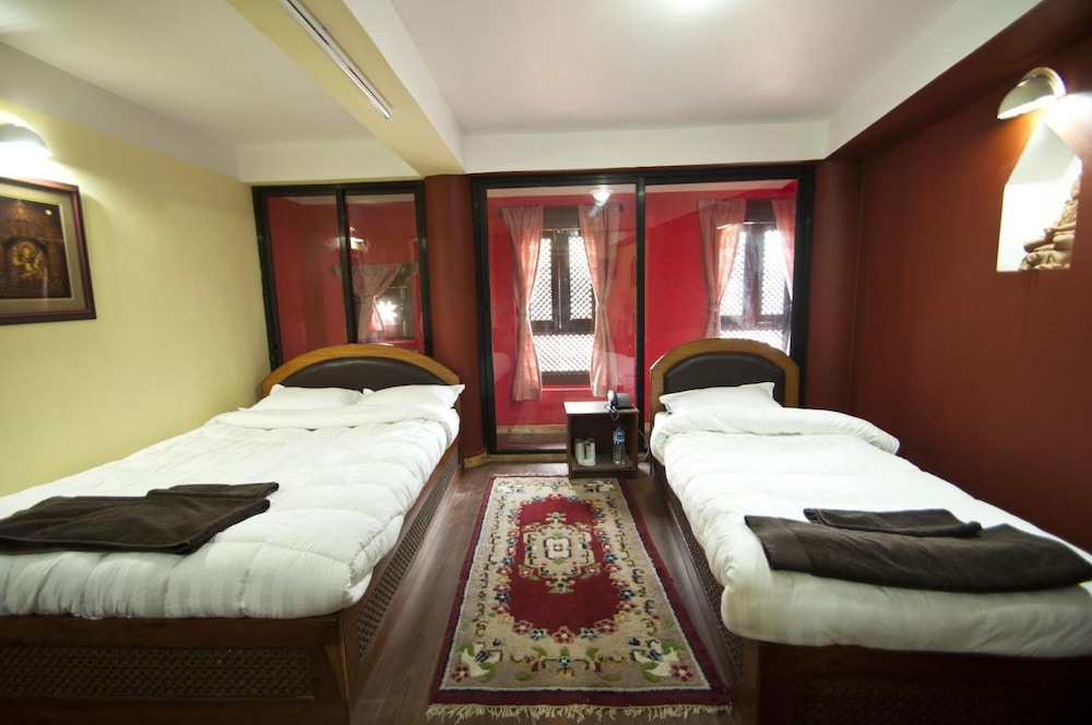 Siddhi Home & Restaurant 16/45