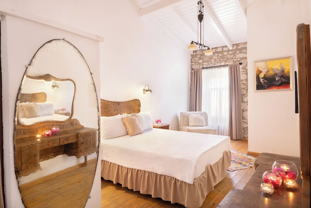 Krem Hotel 13/50