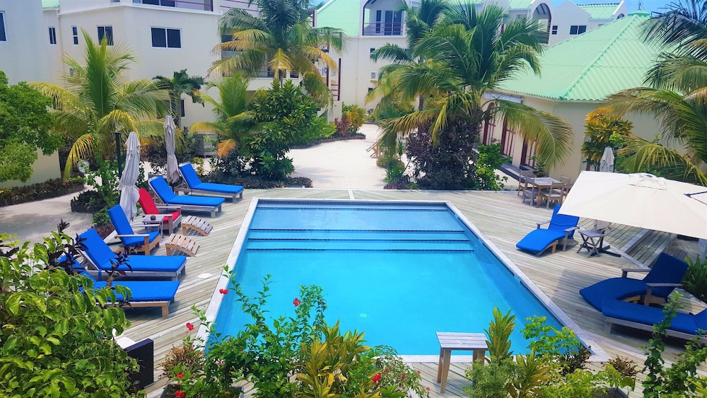 Tres Cocos Resort 59/67