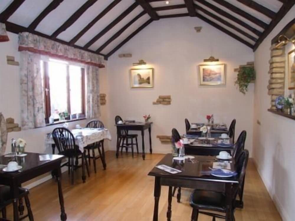 Cotswold House - Guest house 10/16