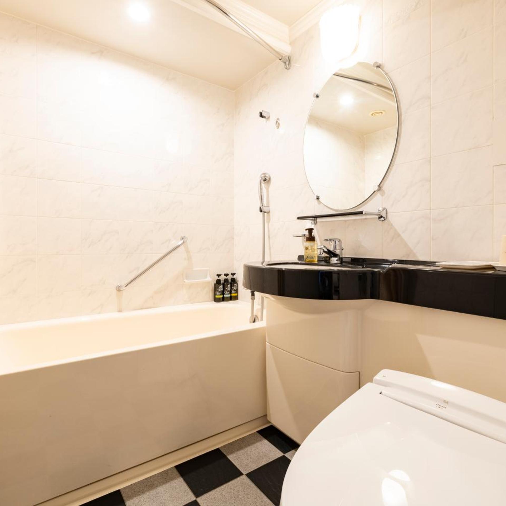 Room, Single, KOKO HOTEL Osaka Shinsaibashi 8/8