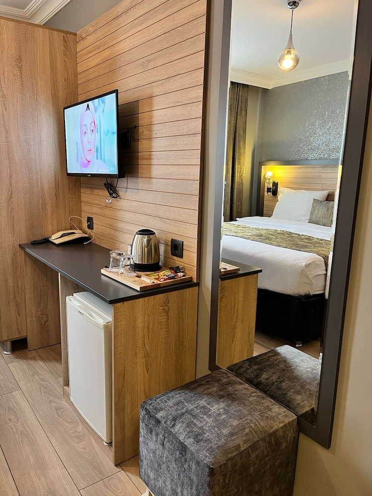 Cag Hotel 5/49