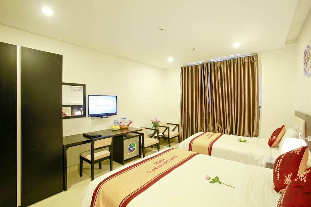 Golden Star Hotel 43/69