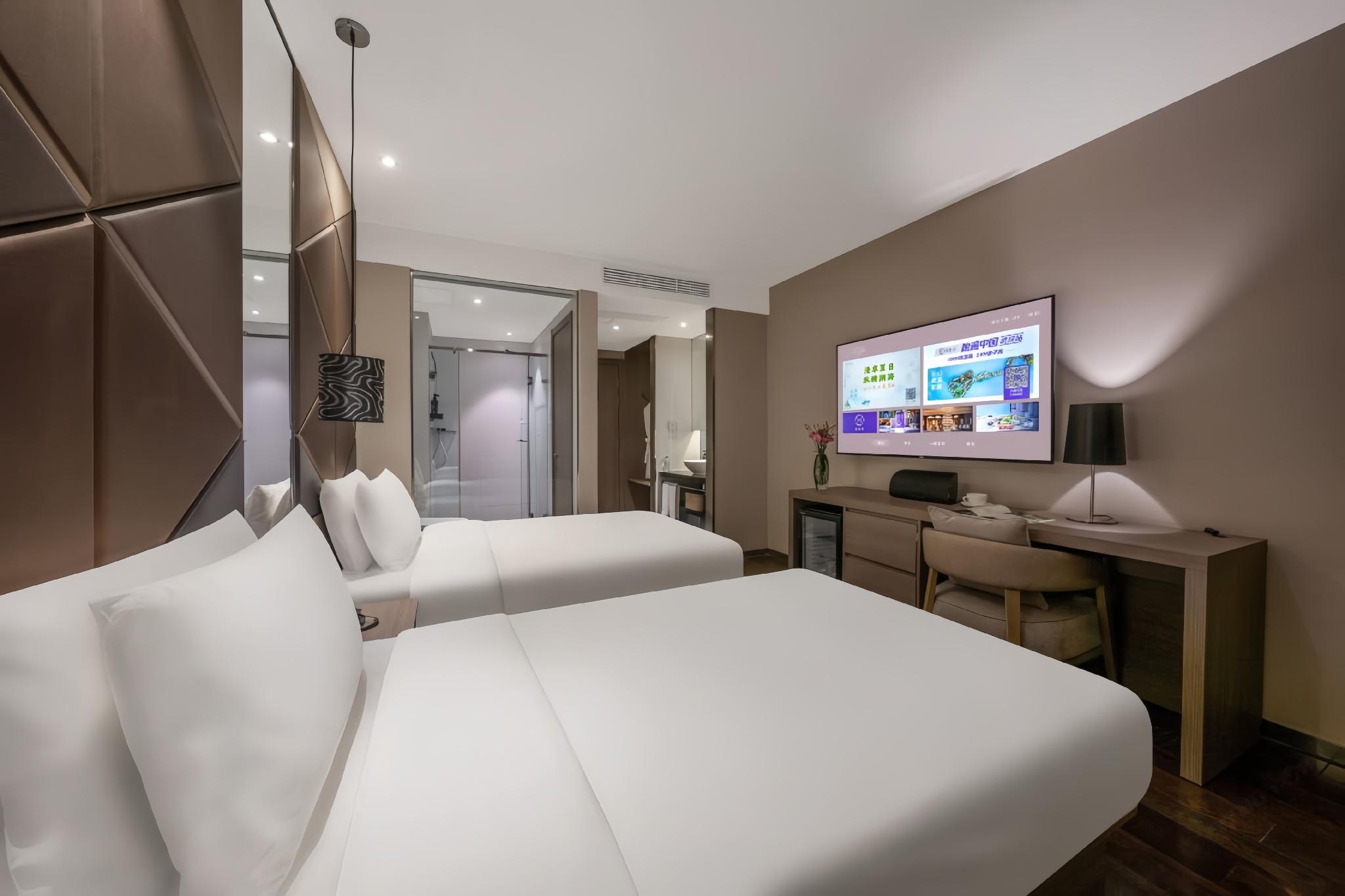 Superior, Twin Beds, No Window