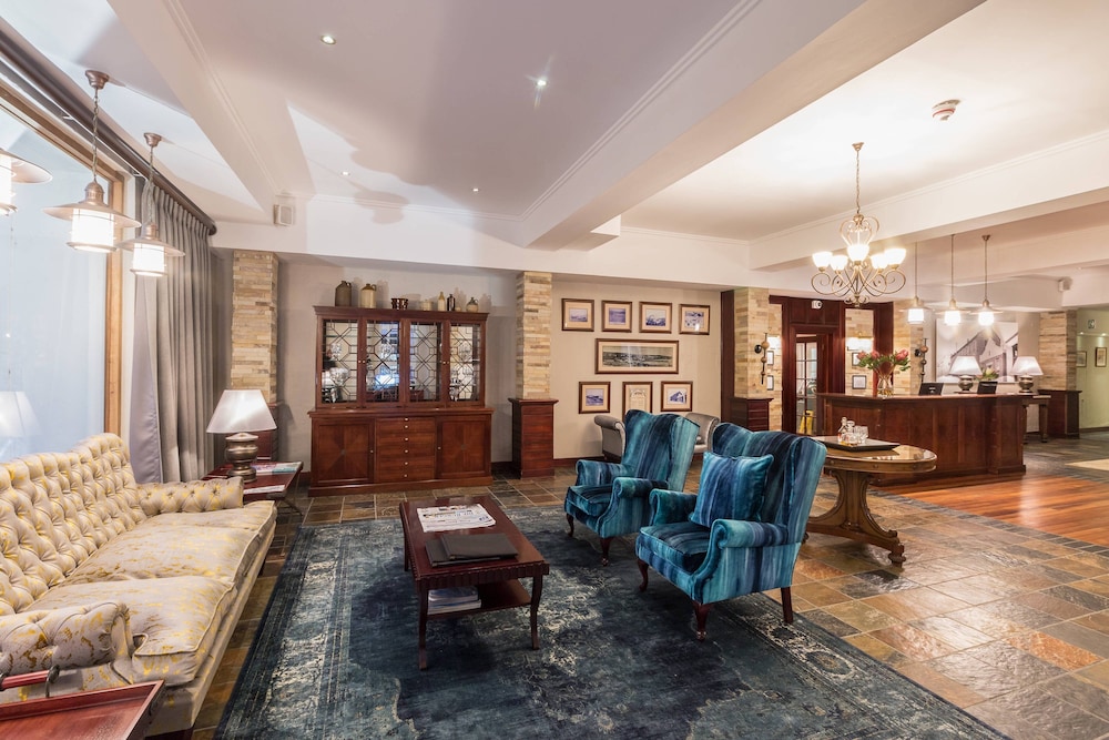Protea Hotel By Marriott Mossel Bay 32/37