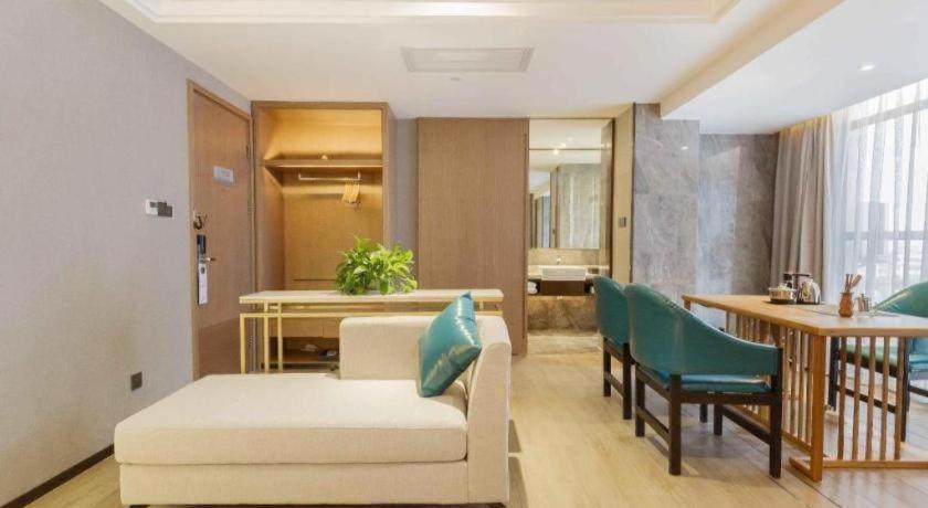 Borrman Hotel Liuzhou Guizhong Avenue Liugao 48/59