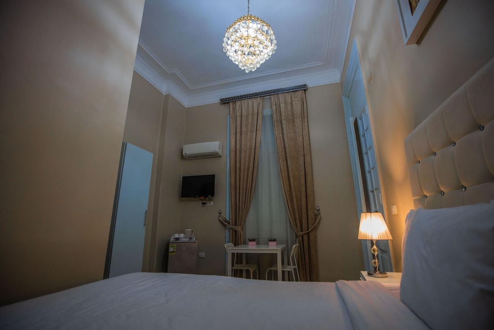 The Square Boutique Hotel 46/70