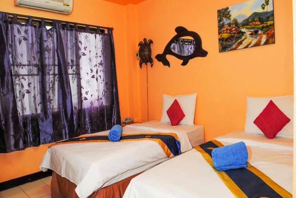 All In 1 Guesthouse Chiang Mai 11/74