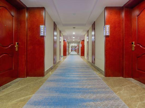 Airport Hotel Hefei 23/25