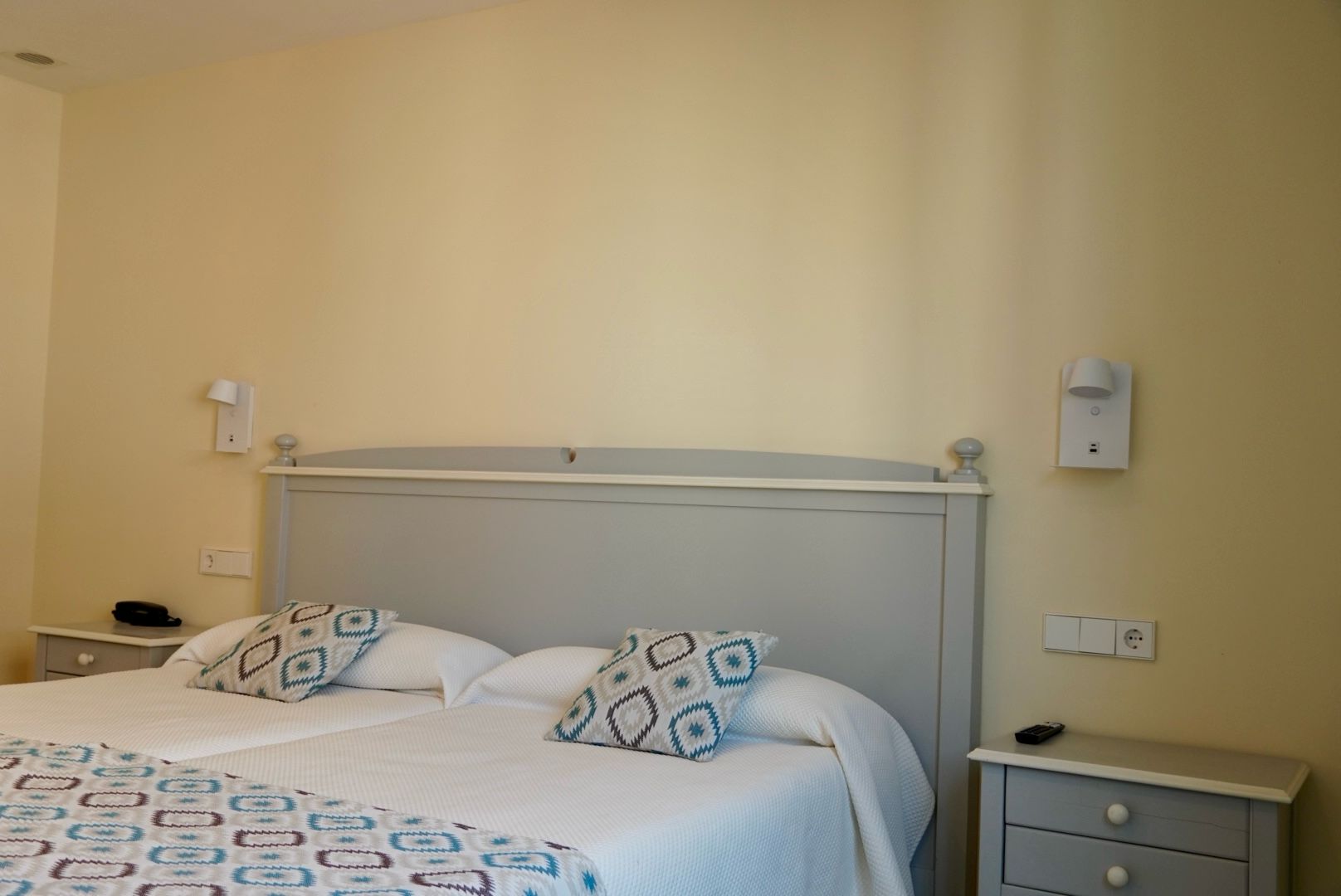 Standard, Double or Twin Bed