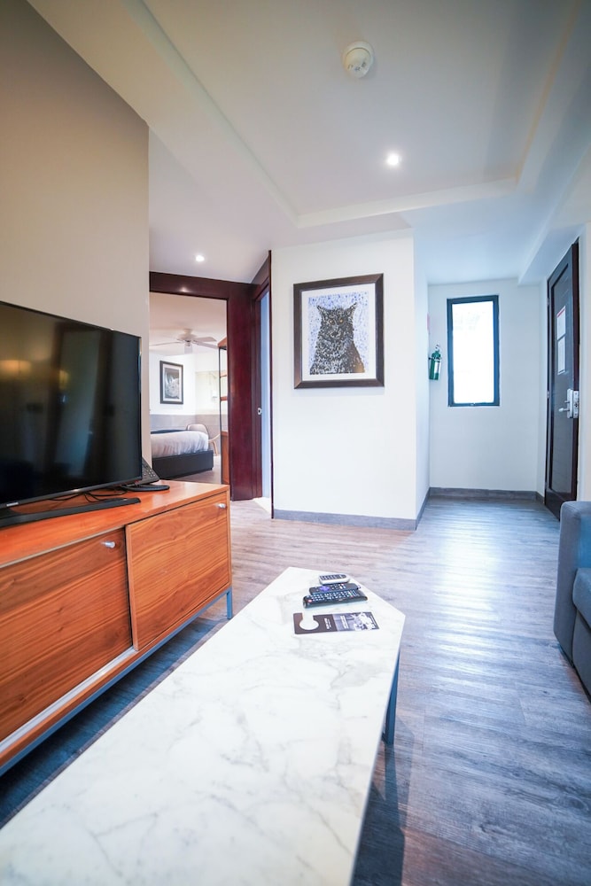 FlowSuites Polanco 5/38
