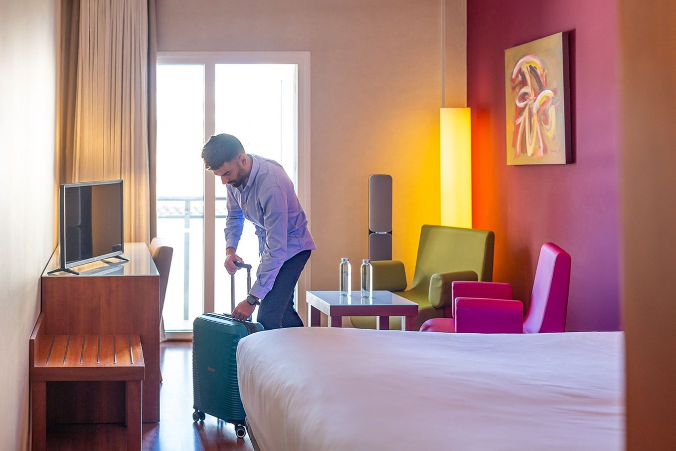 Hotel Num 16/53