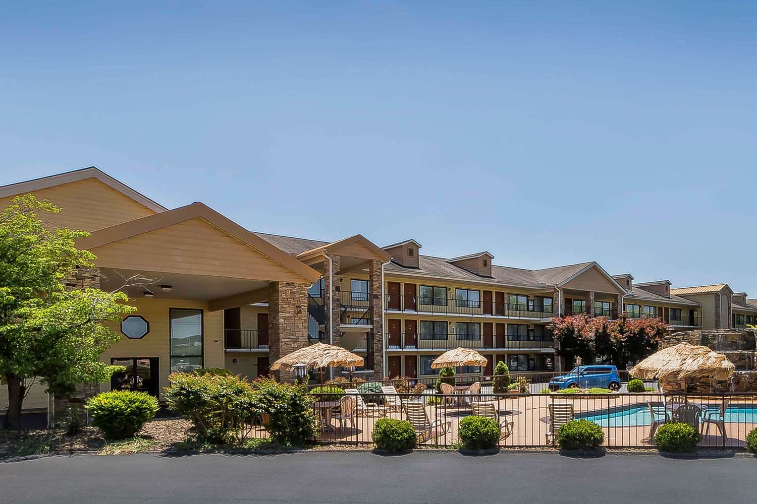 Quality Inn & Suites Sevierville - Pigeon Forge 2/34