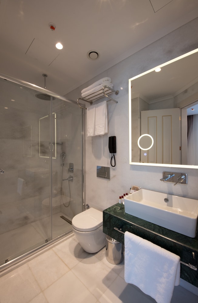 Bvs Bosphorus Hotel Pera 62/64