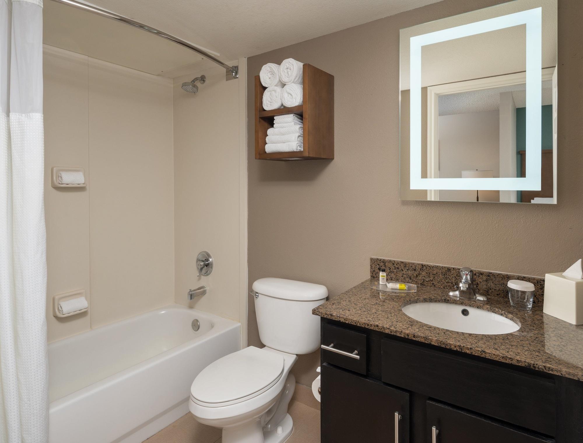 Studio, Suite, Kitchen