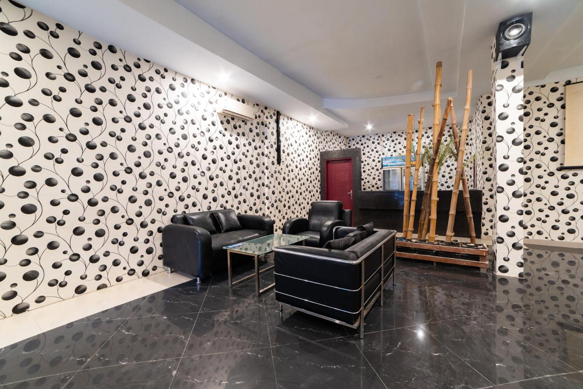 Glamour Hotel and Spa 26/27