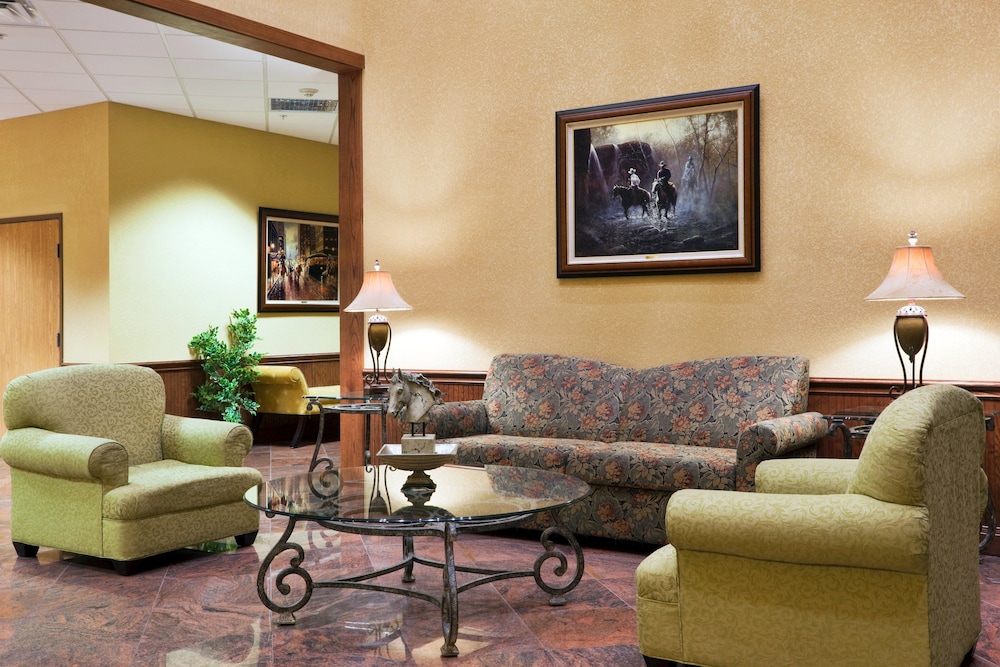 Holiday Inn Express Salado-Belton 29/45