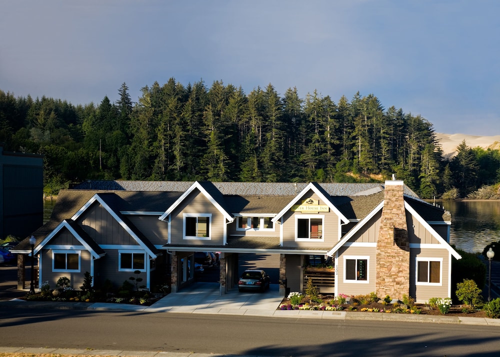 River House Inn, a Baymont by Wyndham 46/59