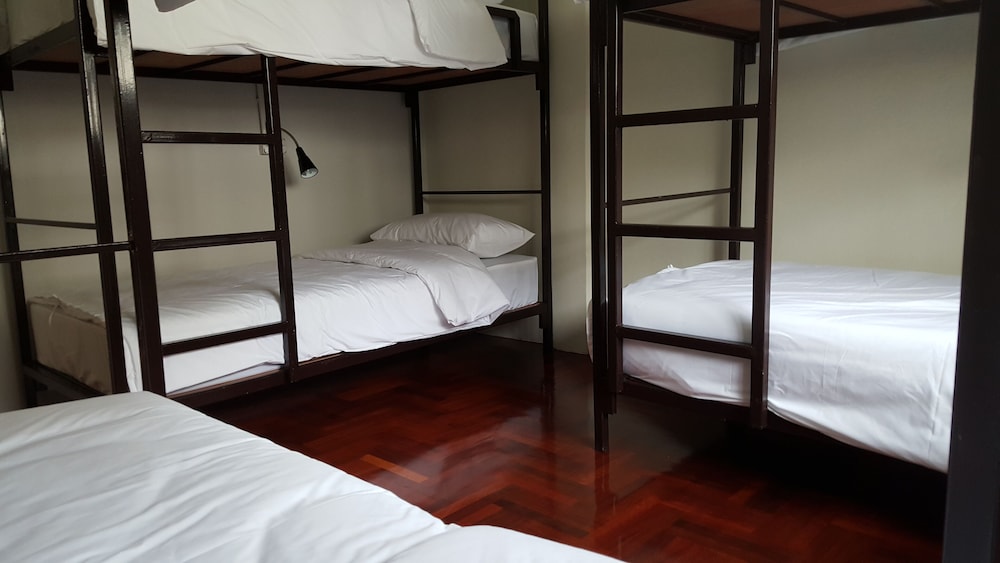 Bangkok Check Inn 41/70