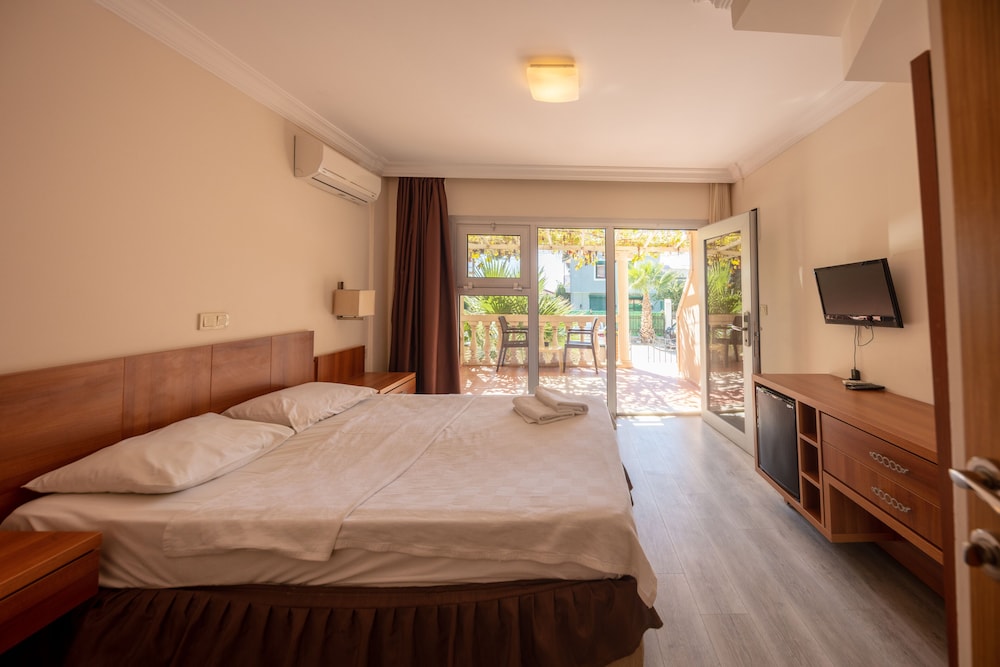 ROOM, DOUBLE BED, GARDEN VIEW, ANNEX