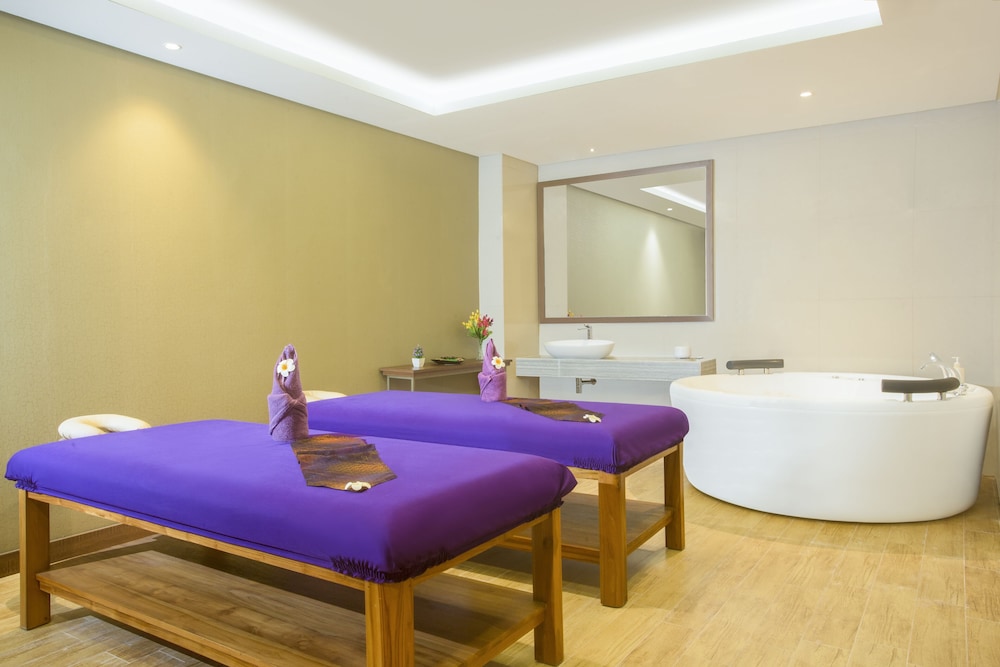 Swiss-Belhotel Cendrawasih Biak 16/60