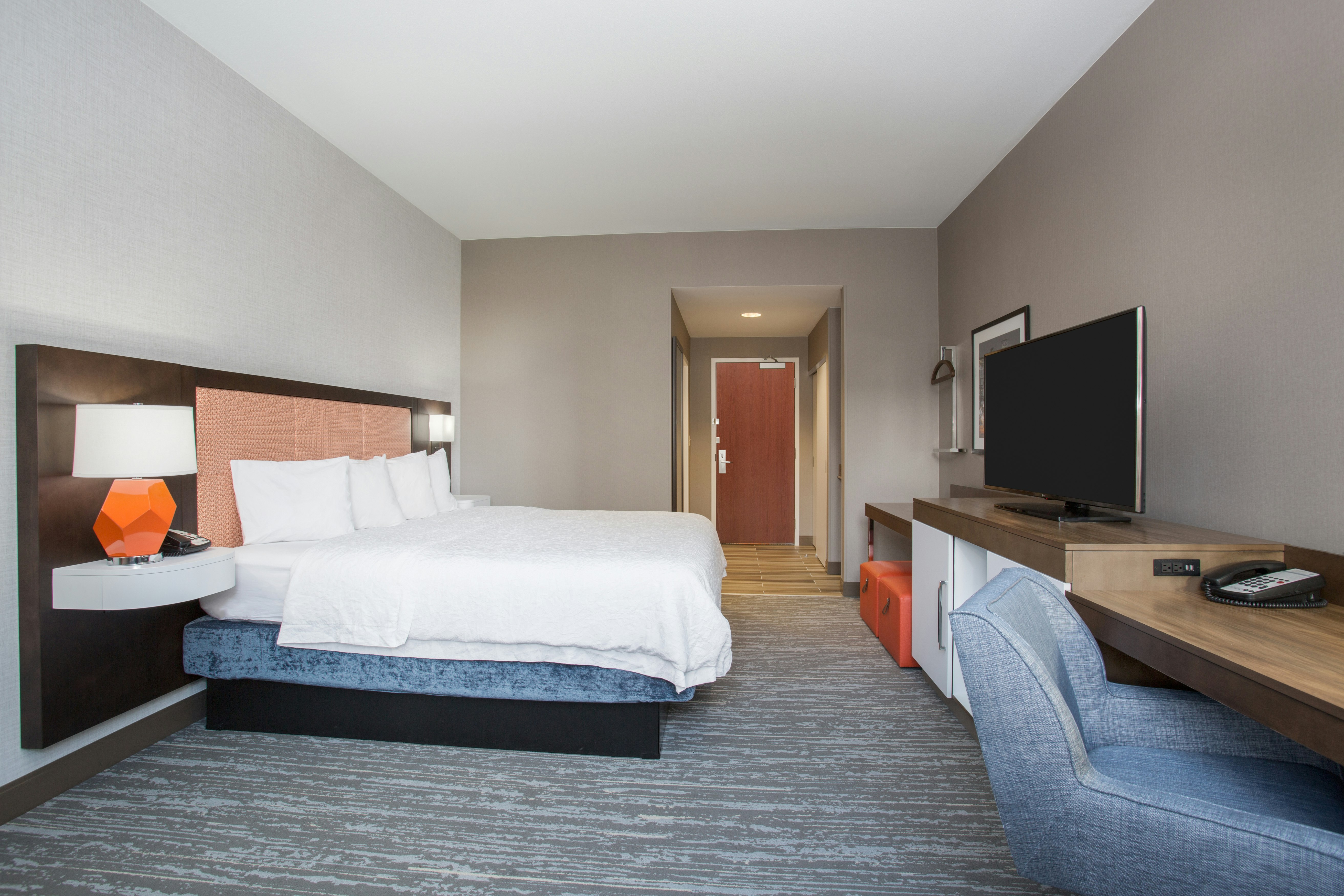 ROOM, KING BED