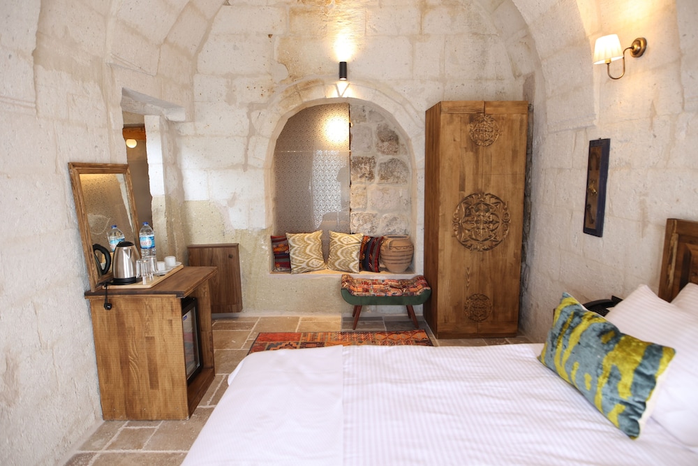 Vita Cave Suites 9/48