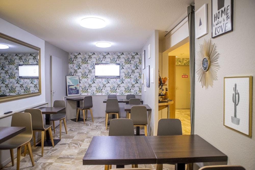 Ostal Pau Universite, Sure Hotel Collection by Best Western 33/44