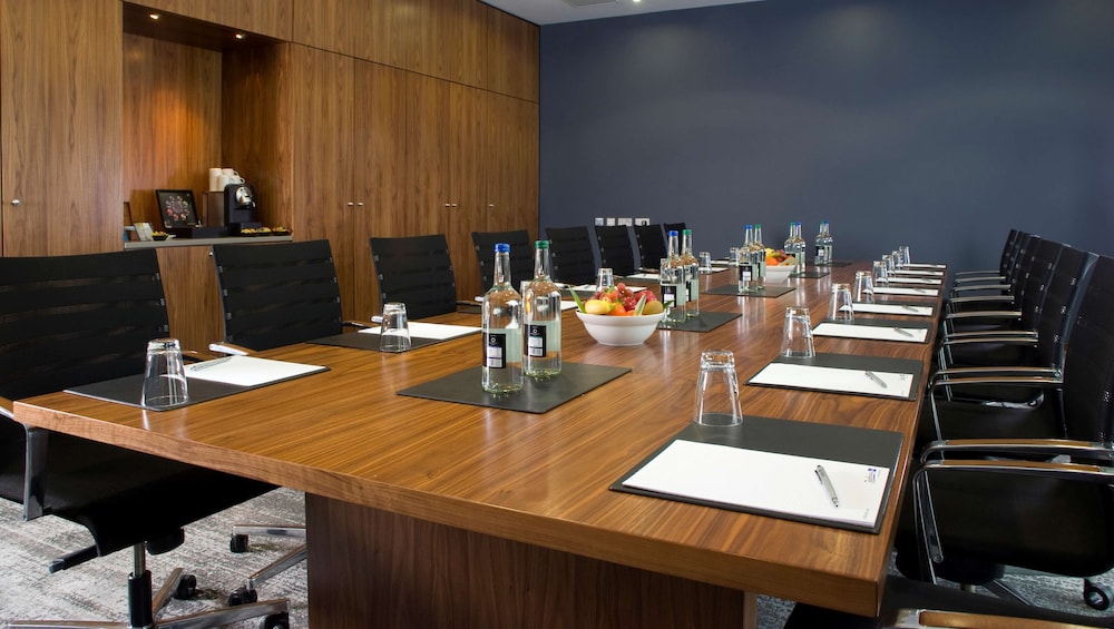 Radisson Blu Hotel East Midlands Airport 40/50