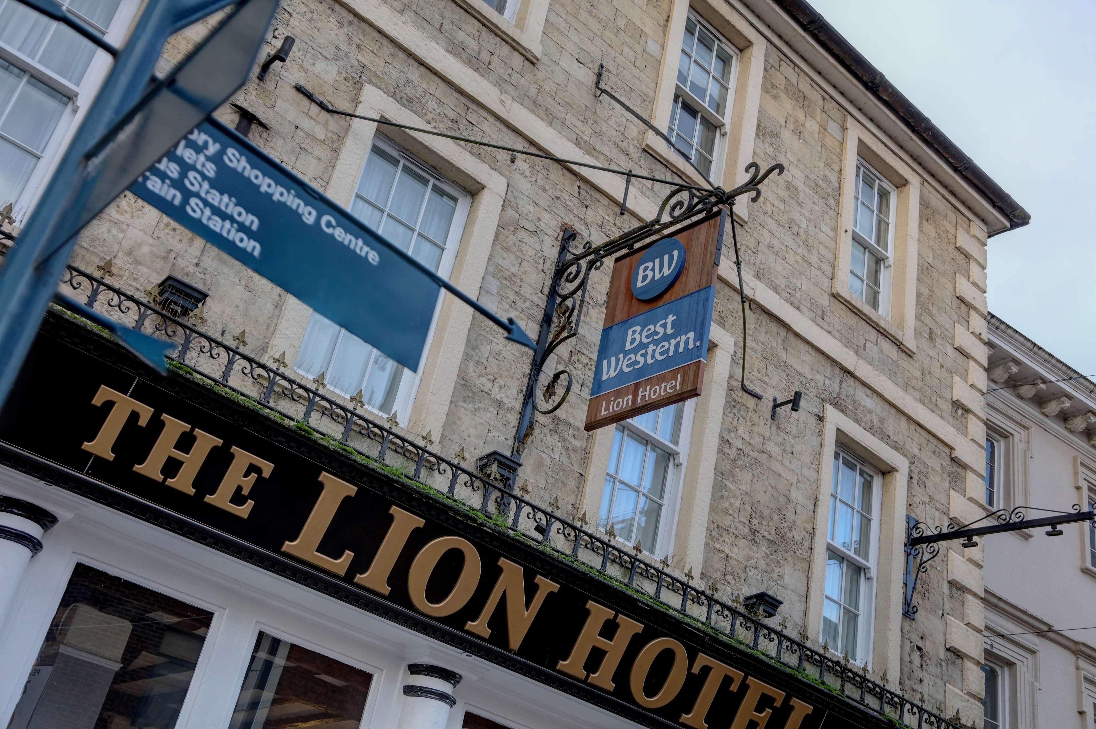 The Lion Hotel 1/45