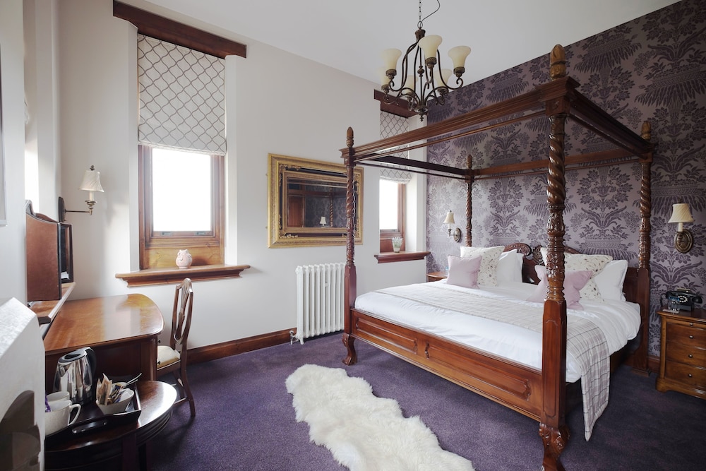 Feature, Superior, Double Bed