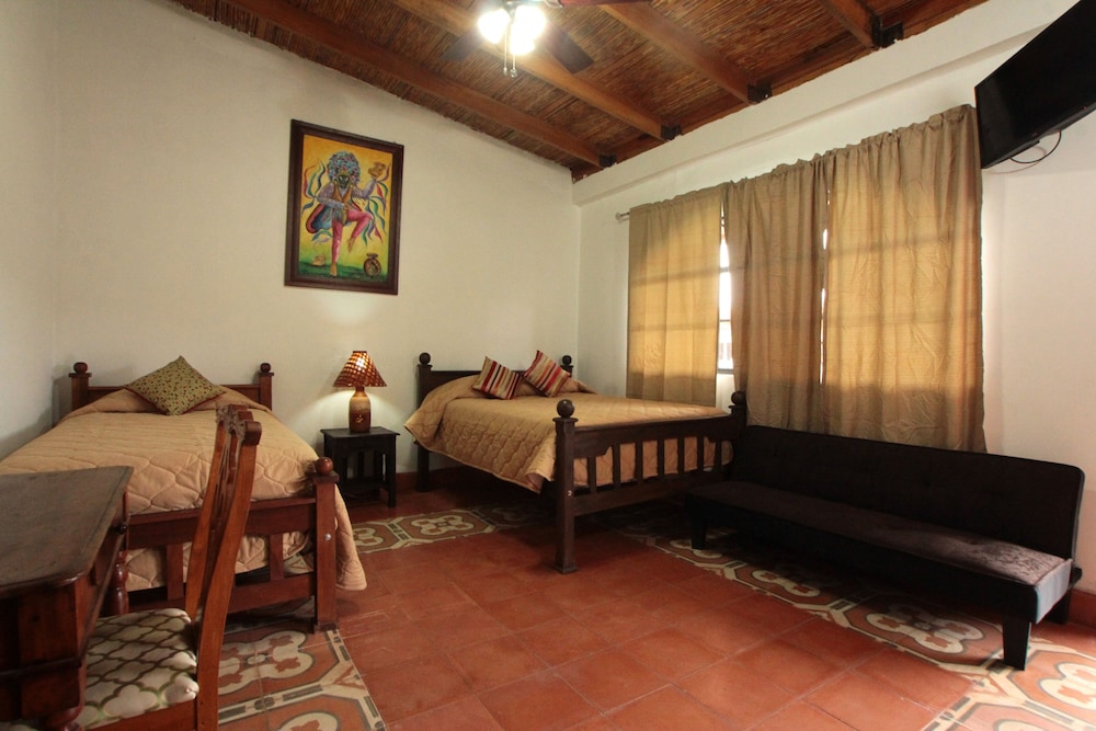 Hotel Cordoba 46/72