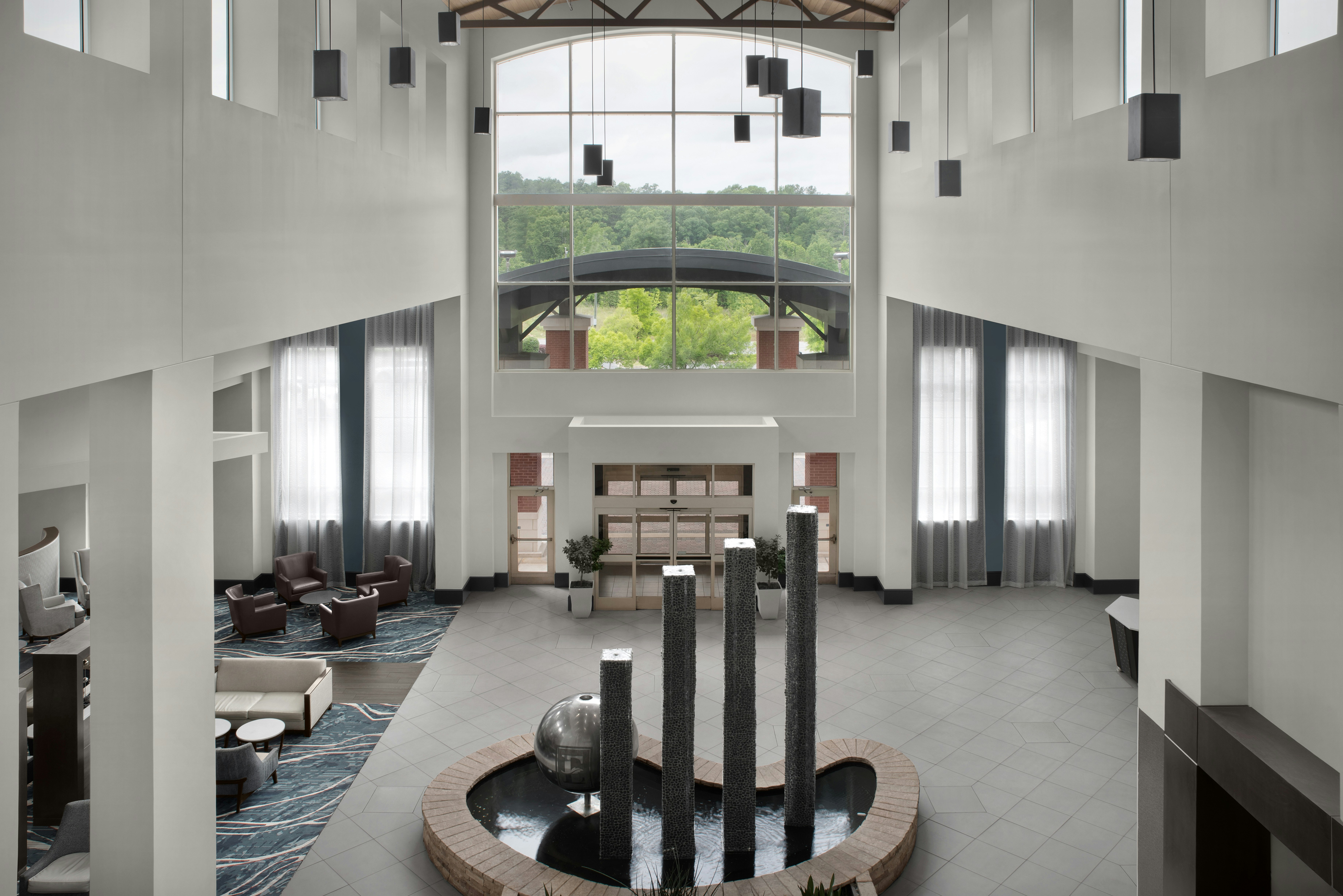 Embassy Suites by Hilton Birmingham Hoover 27/68