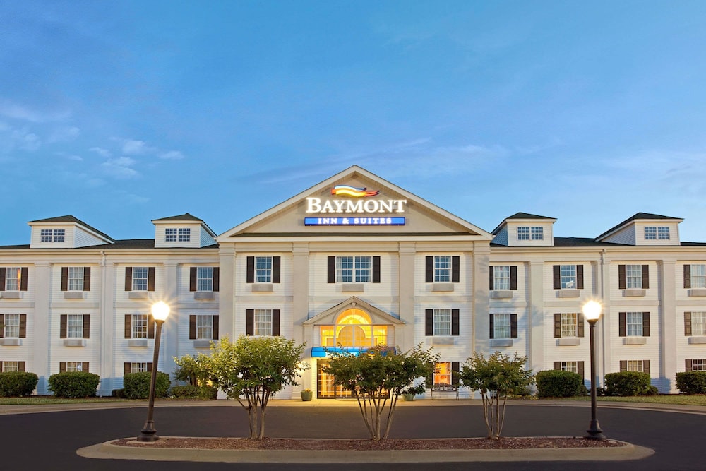 Baymont by Wyndham Pearl 1/24