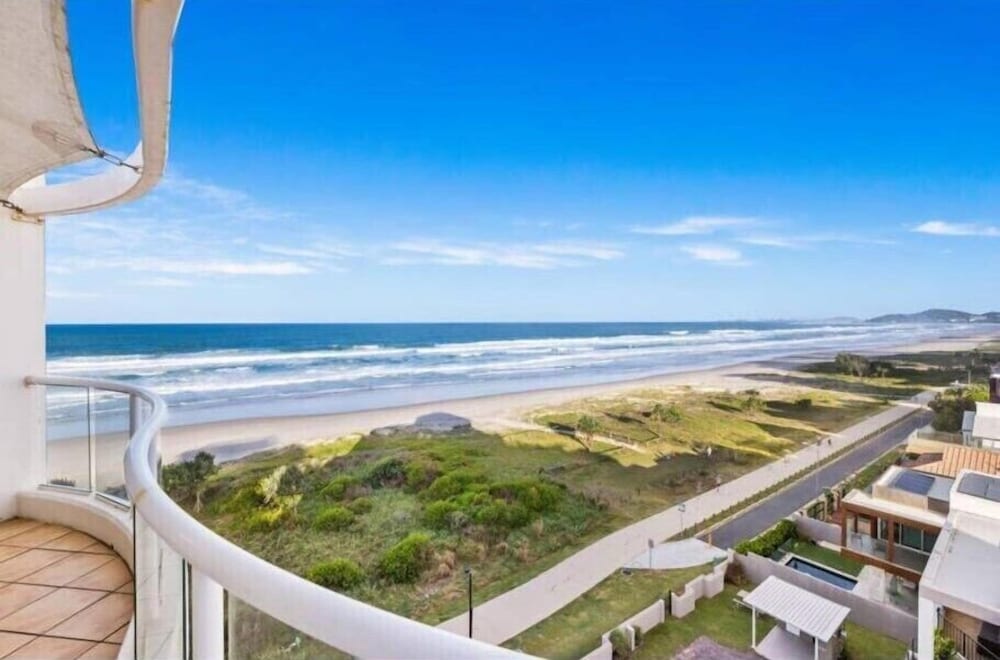 REGENCY ON THE BEACH 50/66