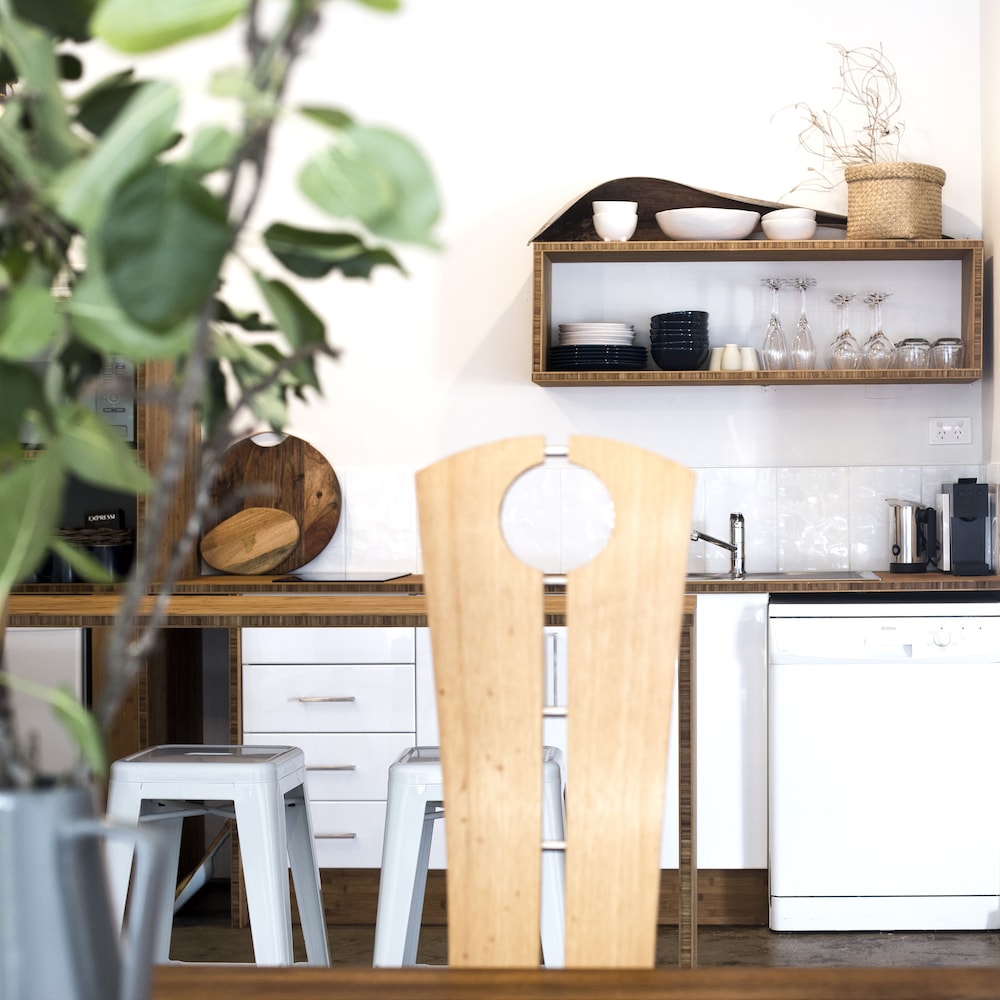 BAY BREEZE BOUTIQUE ACCOMMODATION 70/81
