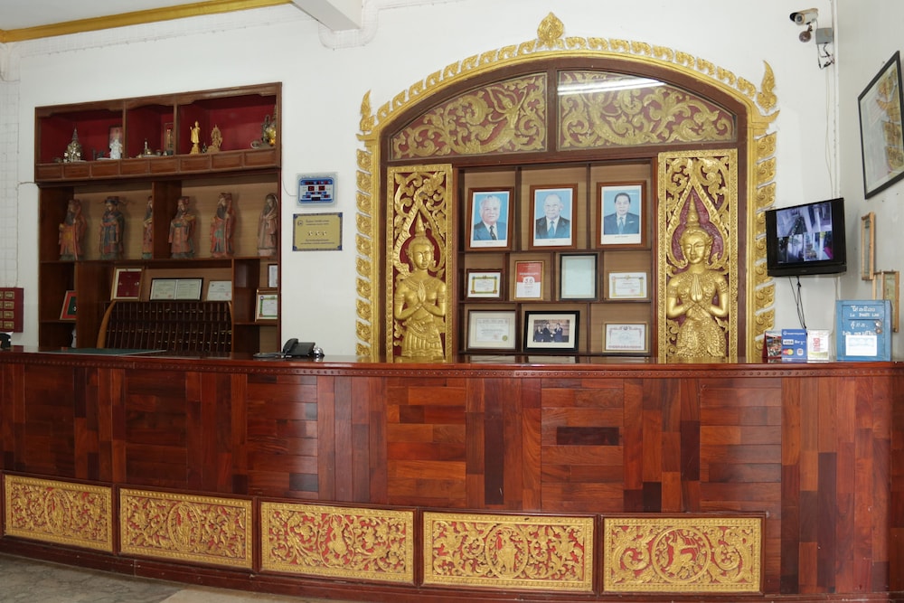 Champasak Palace Hotel 10/65