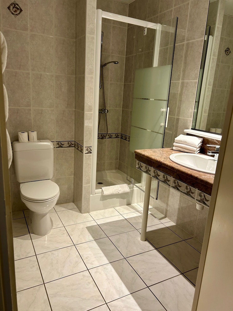Citotel Le Challonge 42/44