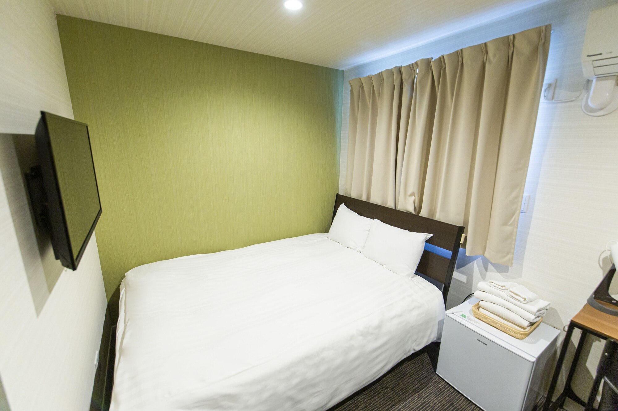 STANDARD, DOUBLE BED