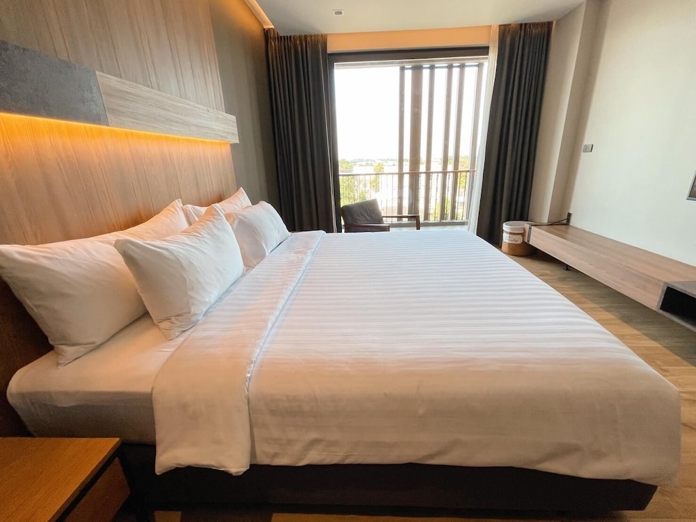 The Teak Hotel Mae Sot 17/50