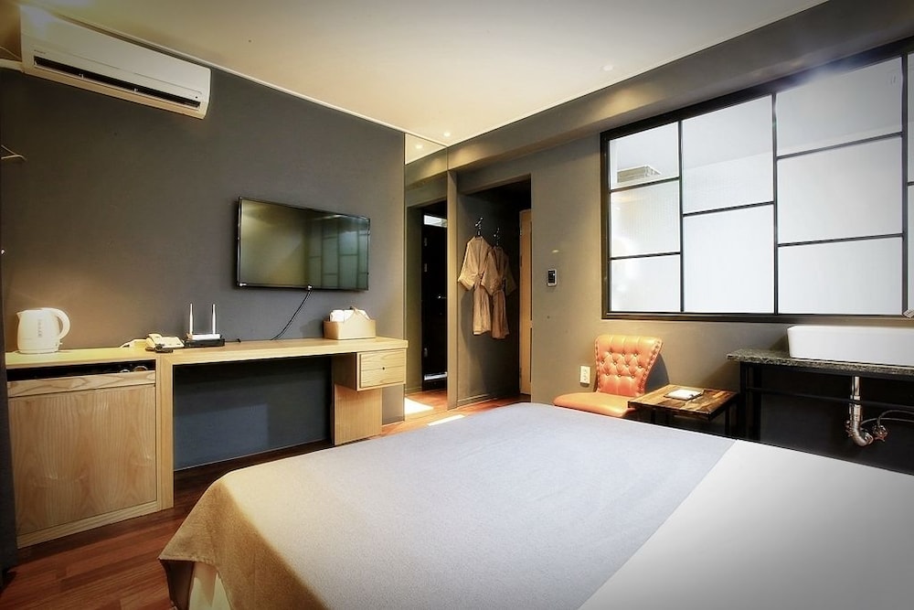Chuncheon Urbane Hotel 9/36