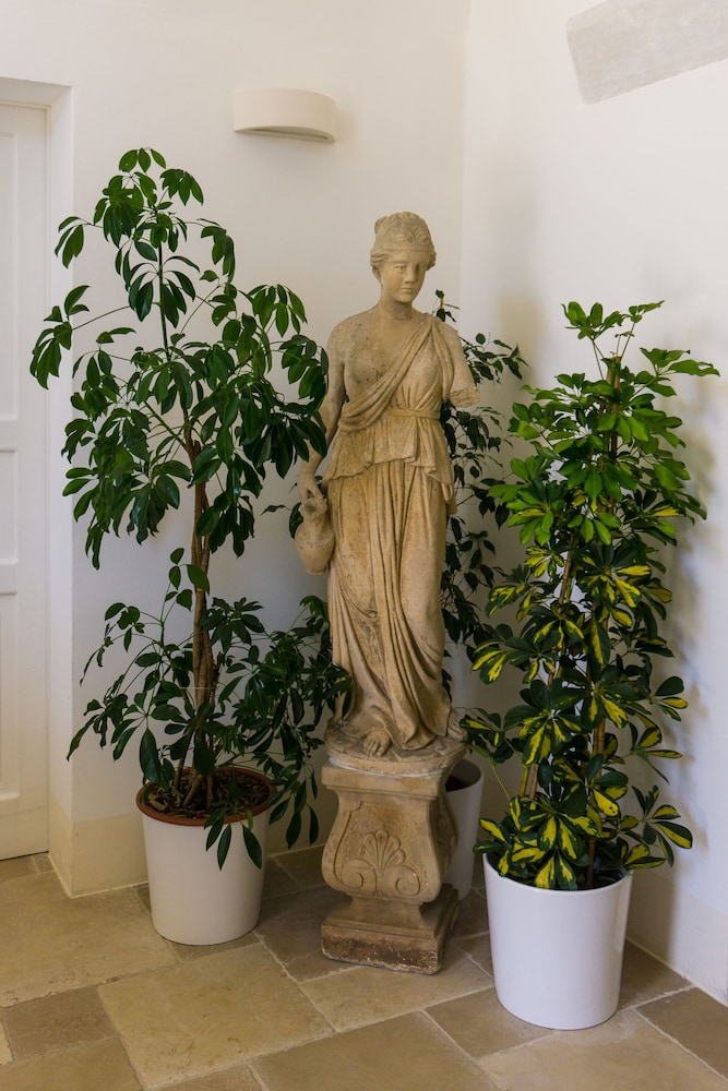Palazzo Ducale Venturi Luxury Relais 34/72