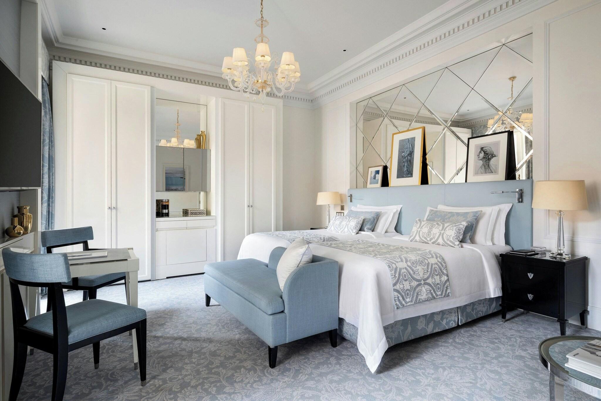 غرفة قياسية بسريرين منفصلين، The St Regis Rome 2/5