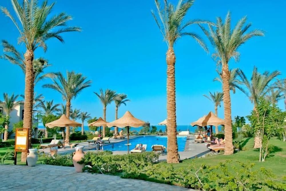 Tamra Beach Resort 20/28