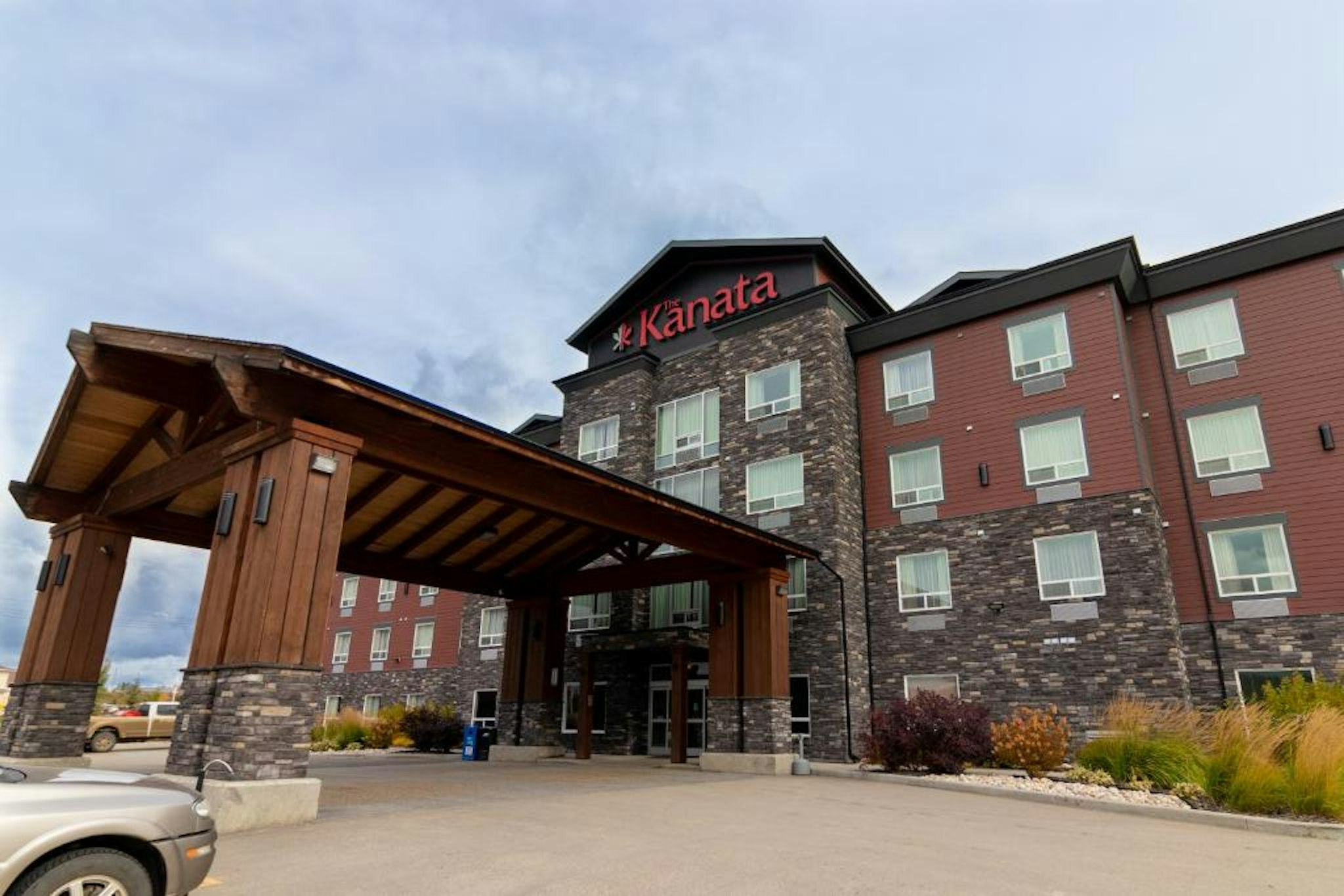 The Kanata Inns Whitecourt 30/32