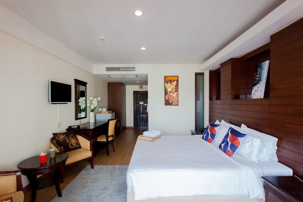 Seaside Jomtien Beach 15/50