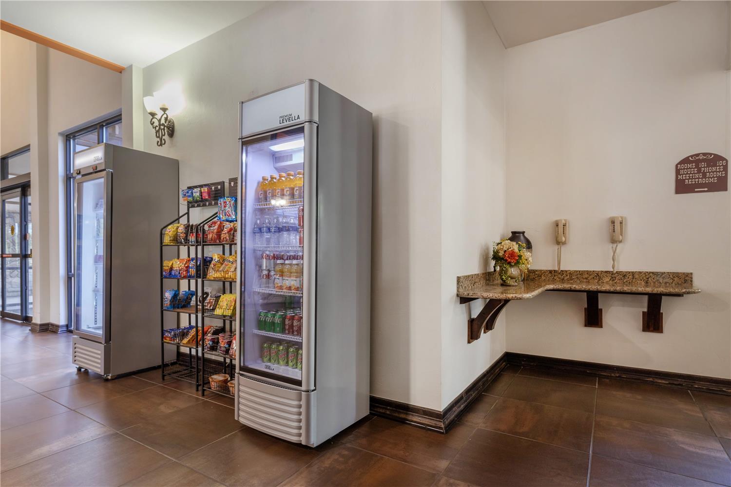 Best Western Plus Cimarron Hotel & Suites 27/41