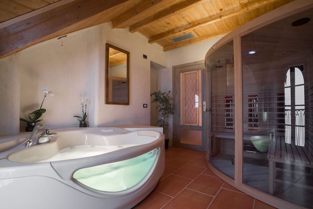 Bellavista Boutique Hotel 49/70